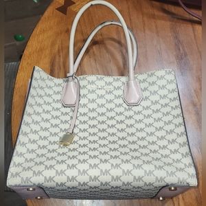 Michael Kors bag